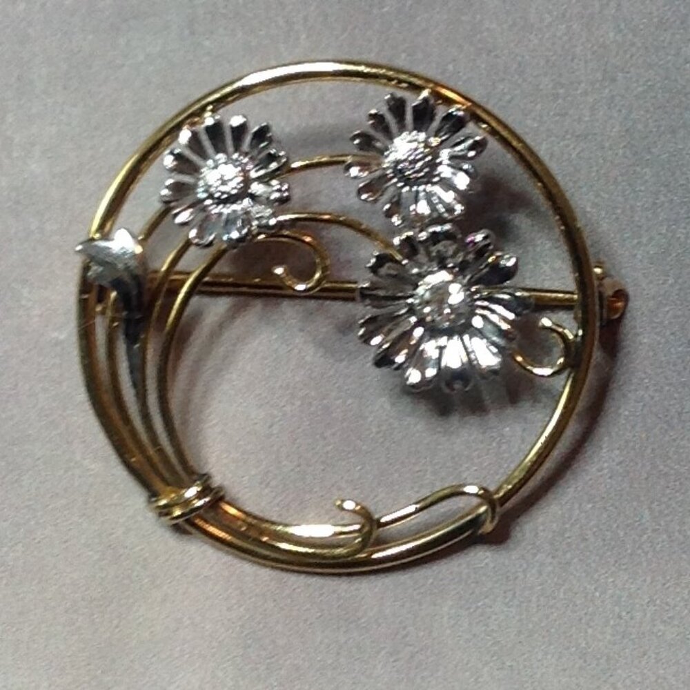 14K Yellow and White Gold Diamond Flower Brooch
